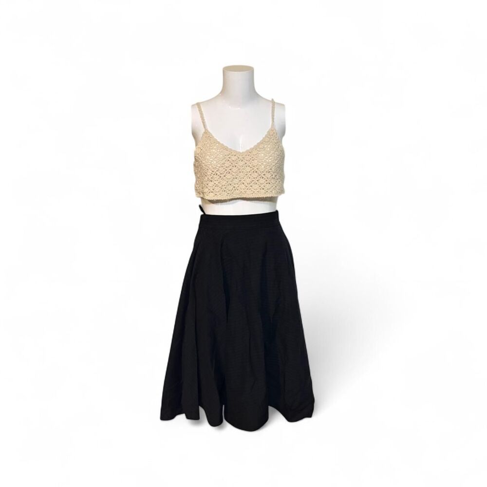 Uniqlo Women's Black and Cream Skirt